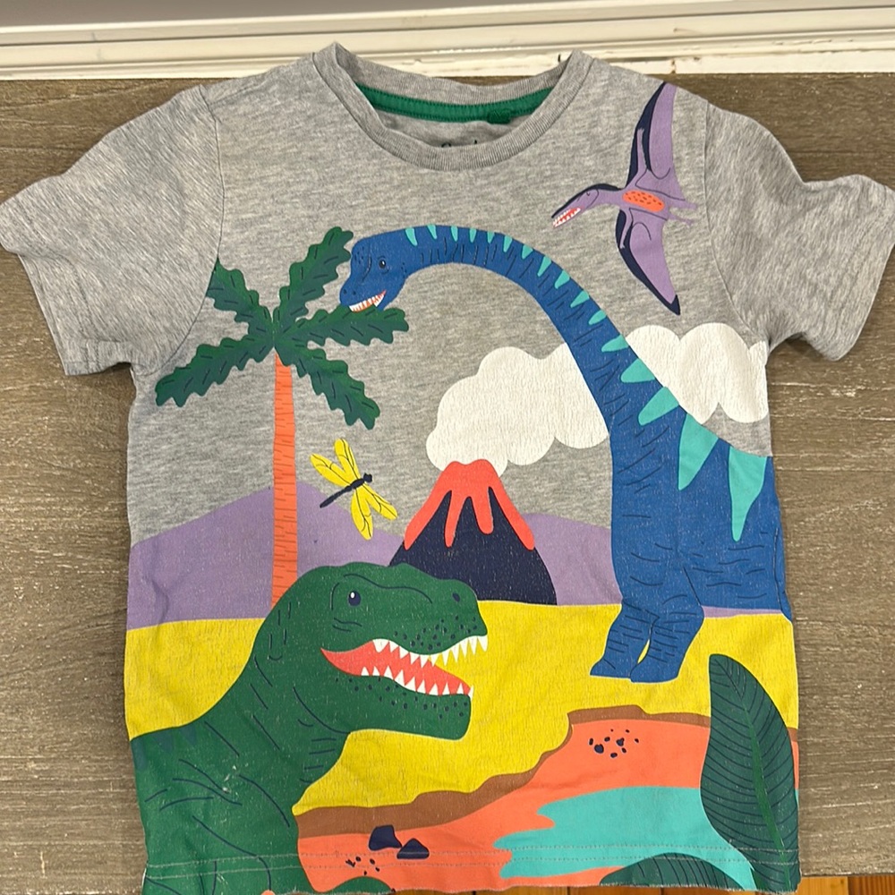 Mini Boden t shirt